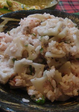 レンコンと梅のサッパリ混ぜご飯☆-レシピのメイン写真