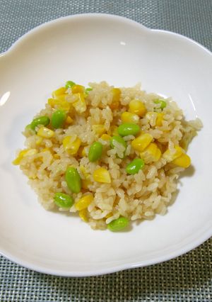 とうもろこしと枝豆の炊き込みピラフ-レシピのメイン写真