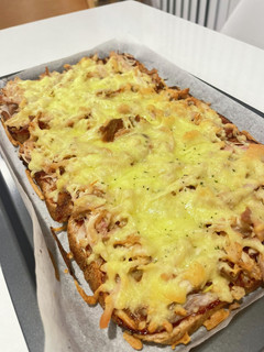 ローストチキンアレンジ!ピザトースト-レシピのメイン写真