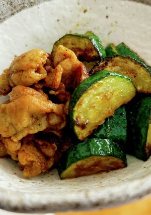 ズッキーニと豚こまのカレー炒め-レシピのメイン写真