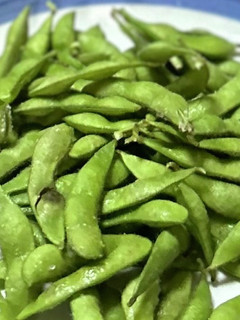 枝付き枝豆を電子レンジで-レシピのメイン写真