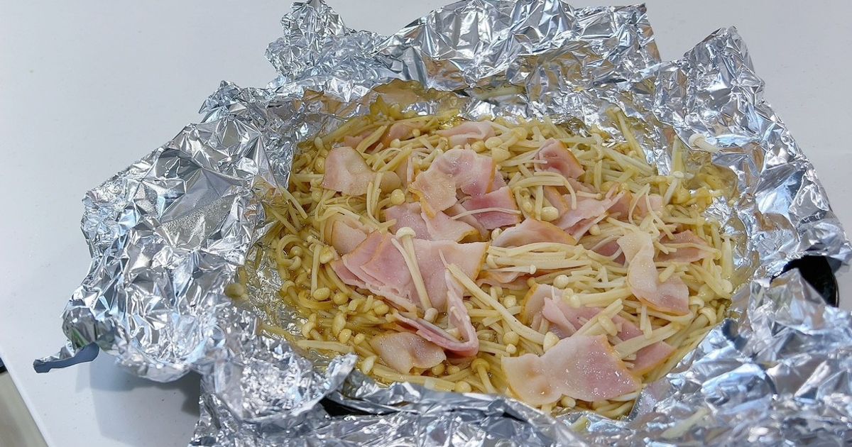 簡単副菜☆えのきとベーコンのバタポン蒸し by ぽよちゃん