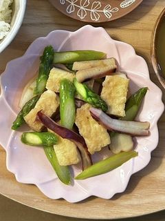 イカと厚揚げとアスパラの生姜炒め-レシピのメイン写真