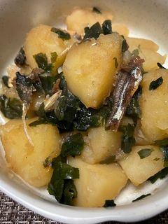 ジャガイモとワカメの煮物-レシピのメイン写真