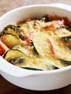 トマトと夏野菜のチーズ焼き-レシピのメイン写真
