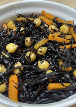 🌟【完成版】タンパク質も取れるひじき煮-レシピのメイン写真