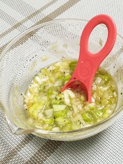 焼肉・豚丼・蒸し鶏に! ネギ塩レモンたれ-レシピのメイン写真