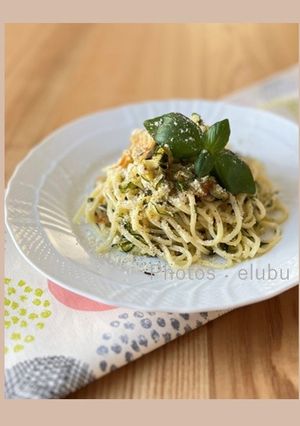 フライドガーリックとズッキーニのパスタ-レシピのメイン写真