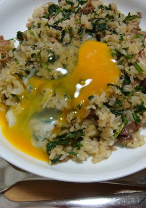 豚と春菊のチャーハン☆卵のせ-レシピのメイン写真