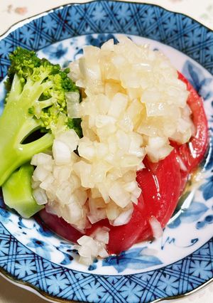 さっぱり副菜！冷やしトマトの玉ねぎソース-レシピのメイン写真