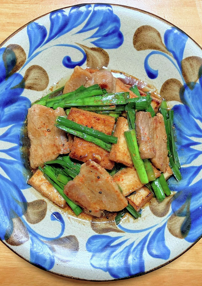豚バラ肉と厚揚げとニラのオイスター炒め-レシピのメイン写真