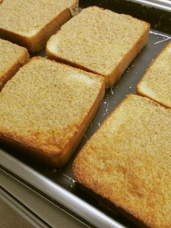 白ごまトースト/七尾給食-レシピのメイン写真