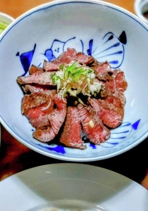 とろける和牛モモ肉丼-レシピのメイン写真