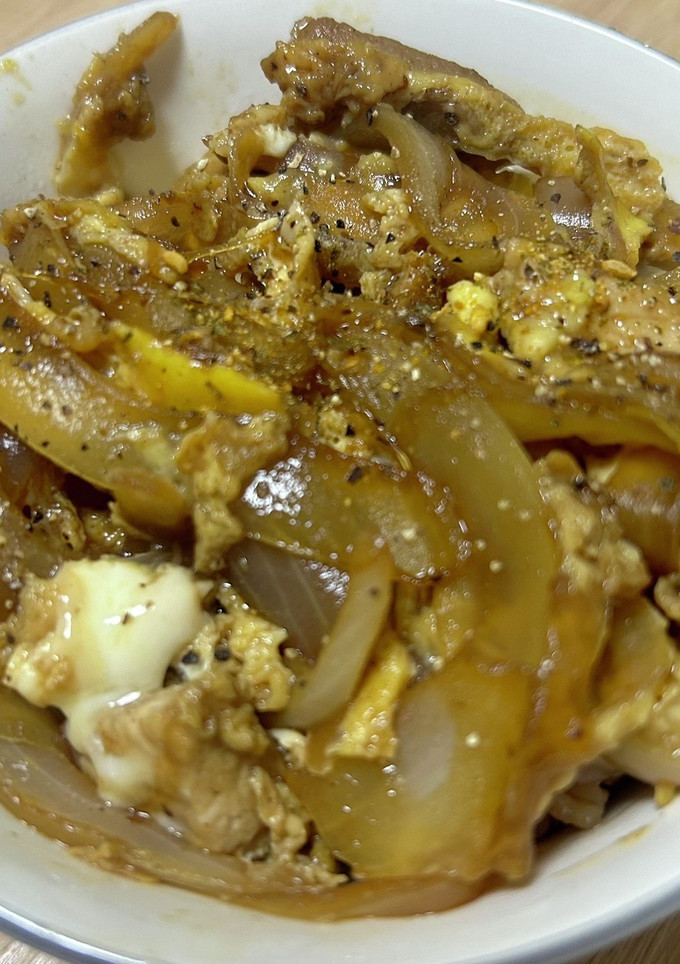 🌟豚肉と玉ねぎの甘辛卵とじ丼＊-レシピのメイン写真