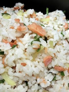 鮭とたくあんの混ぜご飯-レシピのメイン写真