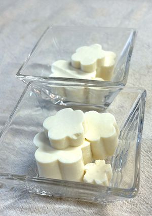 可愛い型抜き豆腐-レシピのメイン写真
