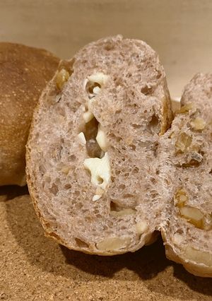全粒粉入りチーズ胡桃パン(HB使用)-レシピのメイン写真