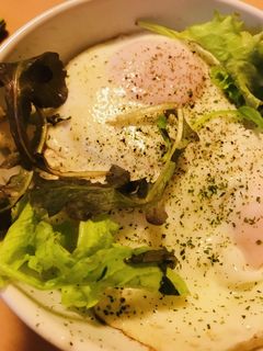 毎日のしろごはん●シンプル半熟目玉焼き丼-レシピのメイン写真