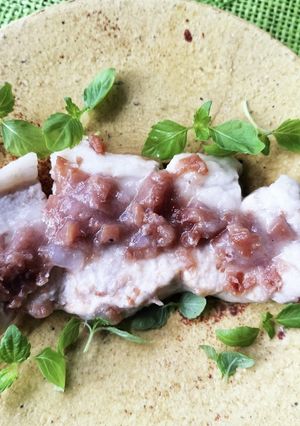 さっぱりした味、蒸し豚梅干しのせ♪-レシピのメイン写真