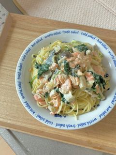 鮭とほうれん草のクリームパスタ-レシピのメイン写真