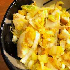 รูปของ 酒の肴に白飯に！味玉のネギまみれ