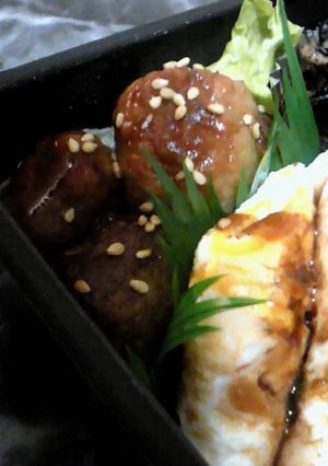 お弁当に鶏団子の照り焼き？！-レシピのメイン写真