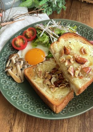 ハニーナッツ　チーズトースト-レシピのメイン写真