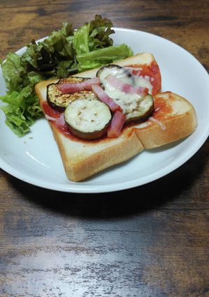 夏野菜ピザトースト-レシピのメイン写真