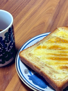 ハニーマヨネーズチーズトースト-レシピのメイン写真