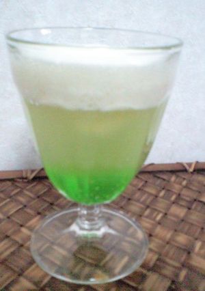 作って楽しい★カラフルクリームソーダ♪-レシピのメイン写真