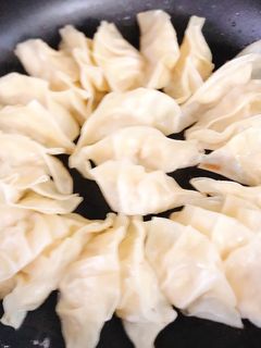 簡単☆あっさり鶏ひき肉餃子♪-レシピのメイン写真