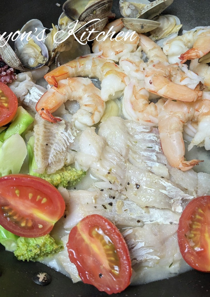 簡単！魚介のアクアパッツァ風-レシピのメイン写真