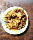ピリ辛味♡手羽元と丸茄子のカレー煮込み♡