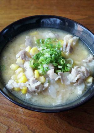 とうもろこしの豚汁-レシピのメイン写真