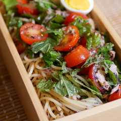 รูปของ 混ぜるだけサッパリ！冷製ゆかりパスタ