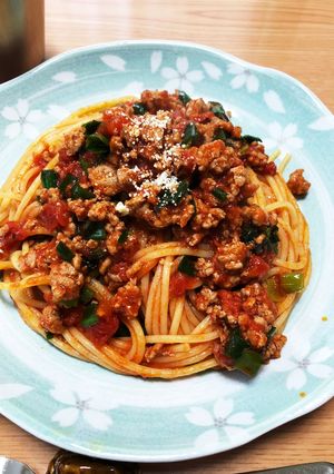 家事ヤロウ☆ニラとひき肉とトマトのパスタ-レシピのメイン写真