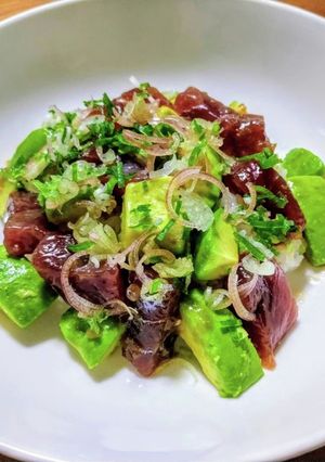 茗荷が決めて！マグロとアボカドのポキ丼-レシピのメイン写真