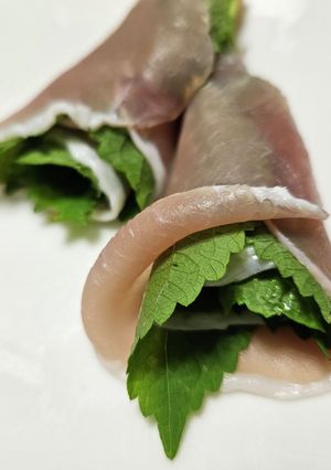 【家庭菜園】シソと生ハムのお花巻き！-レシピのメイン写真