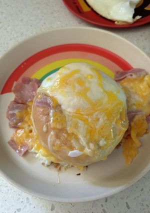 ベーグルとハムエッグの放置簡単ブランチ-レシピのメイン写真