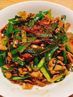 ニラと豚ヒレ肉の搾菜炒め-レシピのメイン写真