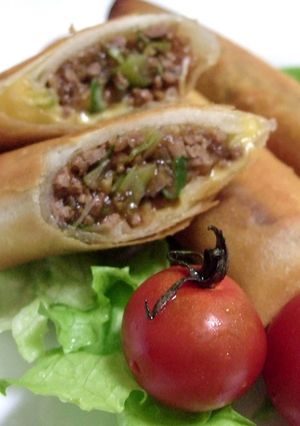 チェダースライスチーズとひき肉の春巻き-レシピのメイン写真