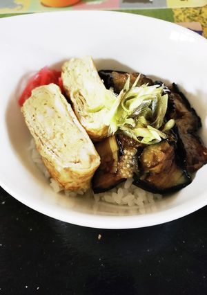 今一番おいしい茄子で、茄子蒲焼丼-レシピのメイン写真