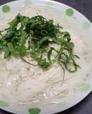 鶏ひき肉と大根おろしの塩そうめん