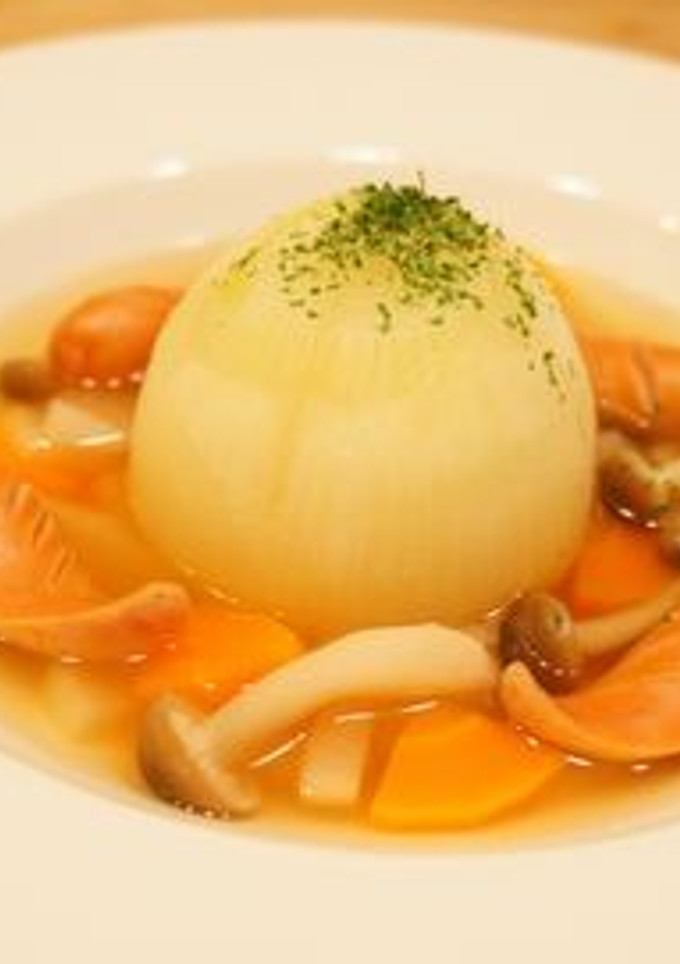 まるごと新玉ねぎのコンソメスープ-レシピのメイン写真