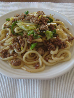 ひき肉で☆かんたん焼きうどん♪-レシピのメイン写真