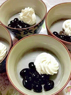 手抜きでごめんねごめんね~な黒ごまプリン-レシピのメイン写真
