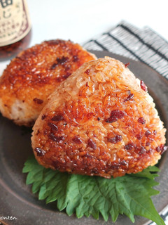 焦がし醤油の焼きおにぎり-レシピのメイン写真