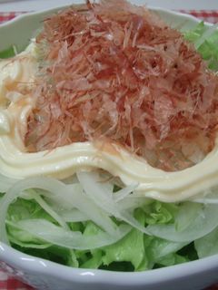 簡単♪新玉ねぎとレタスの和風サラダ-レシピのメイン写真
