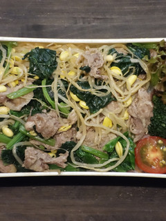 豚肉とほうれん草と豆もやしの丼弁当-レシピのメイン写真