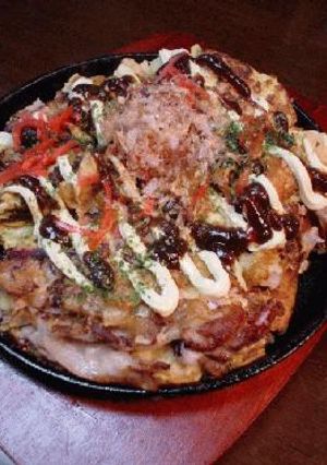 鉄板でふっくら焼く「ミックスお好み焼き」-レシピのメイン写真